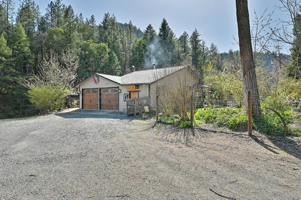 231 Fielder Creek Road Rogue River, OR 97537 - Photo 40 of 46 DSC_0376