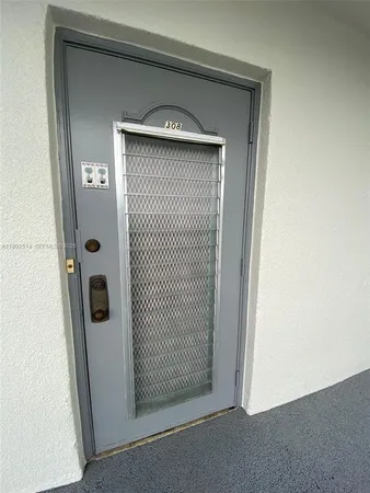 $1,600 | 8135 Sunrise Lakes Boulevard, Unit 308, Sunrise, FL 33322