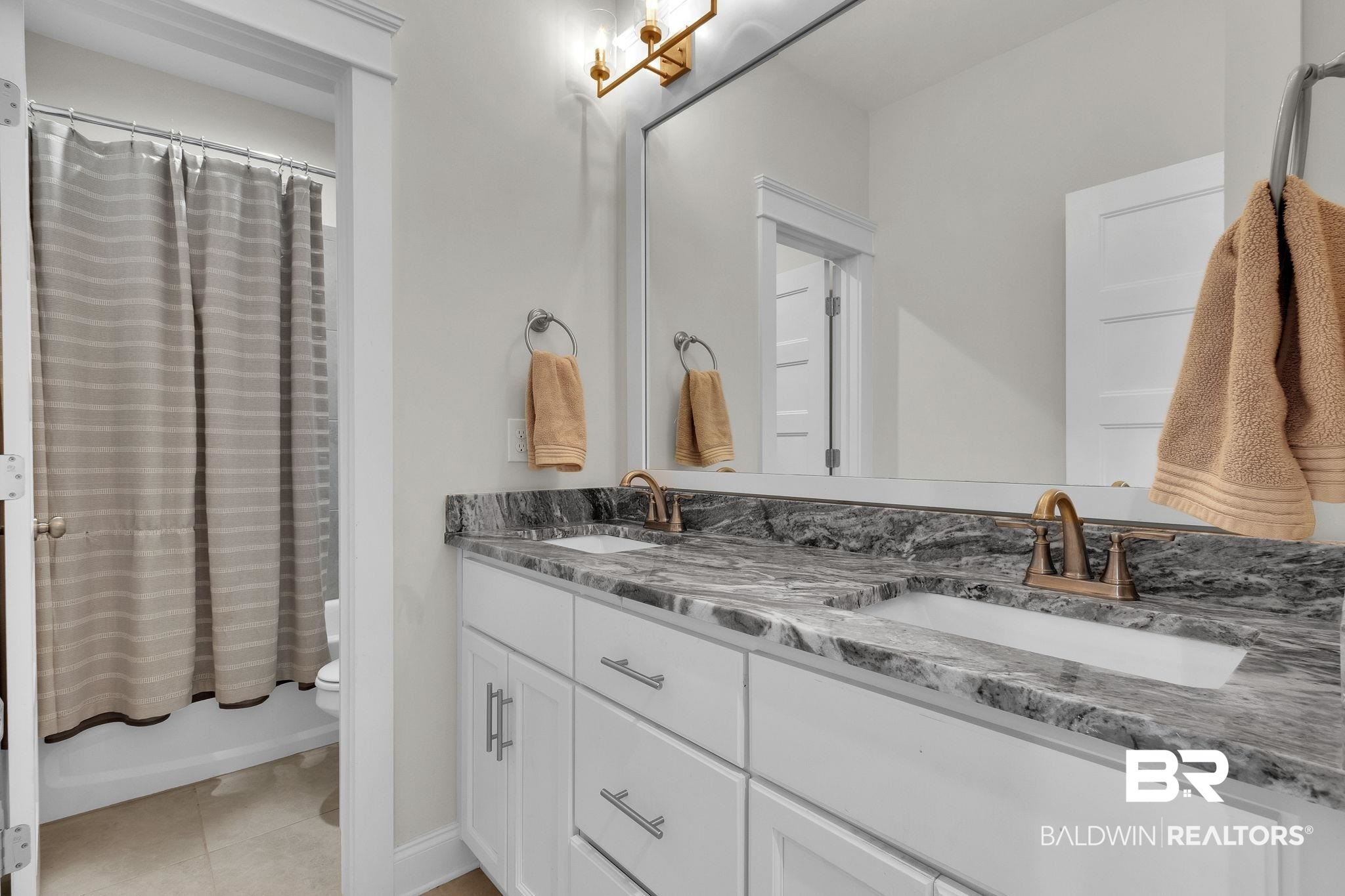 237 Hemlock Drive Fairhope, AL 36532 - Photo 26 of 46 Tiled shower