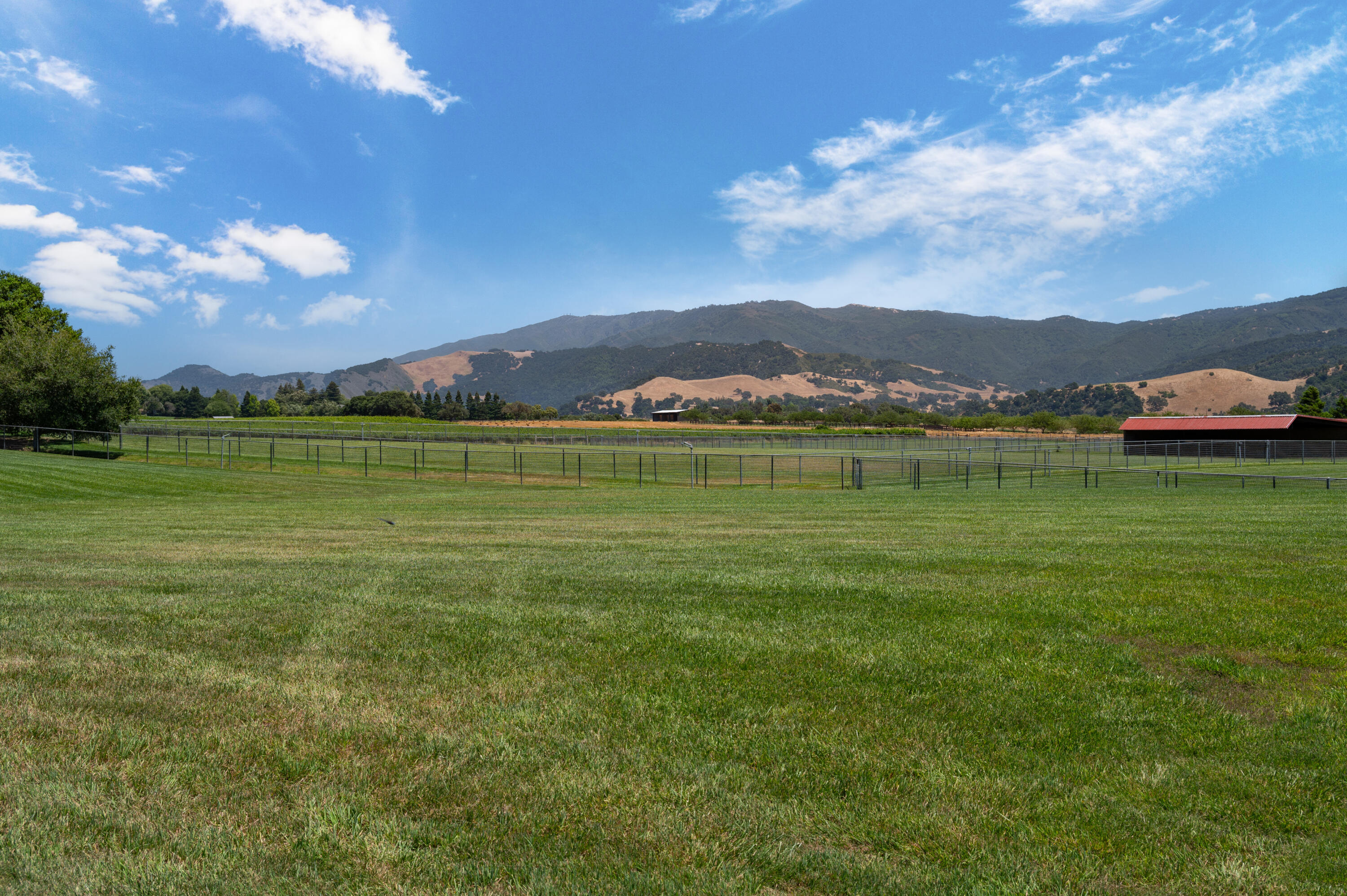 560 Ranch Road Solvang, CA 93463 - Photo 63 of 79 560_ranch_road_solvang_ca_ext-4
