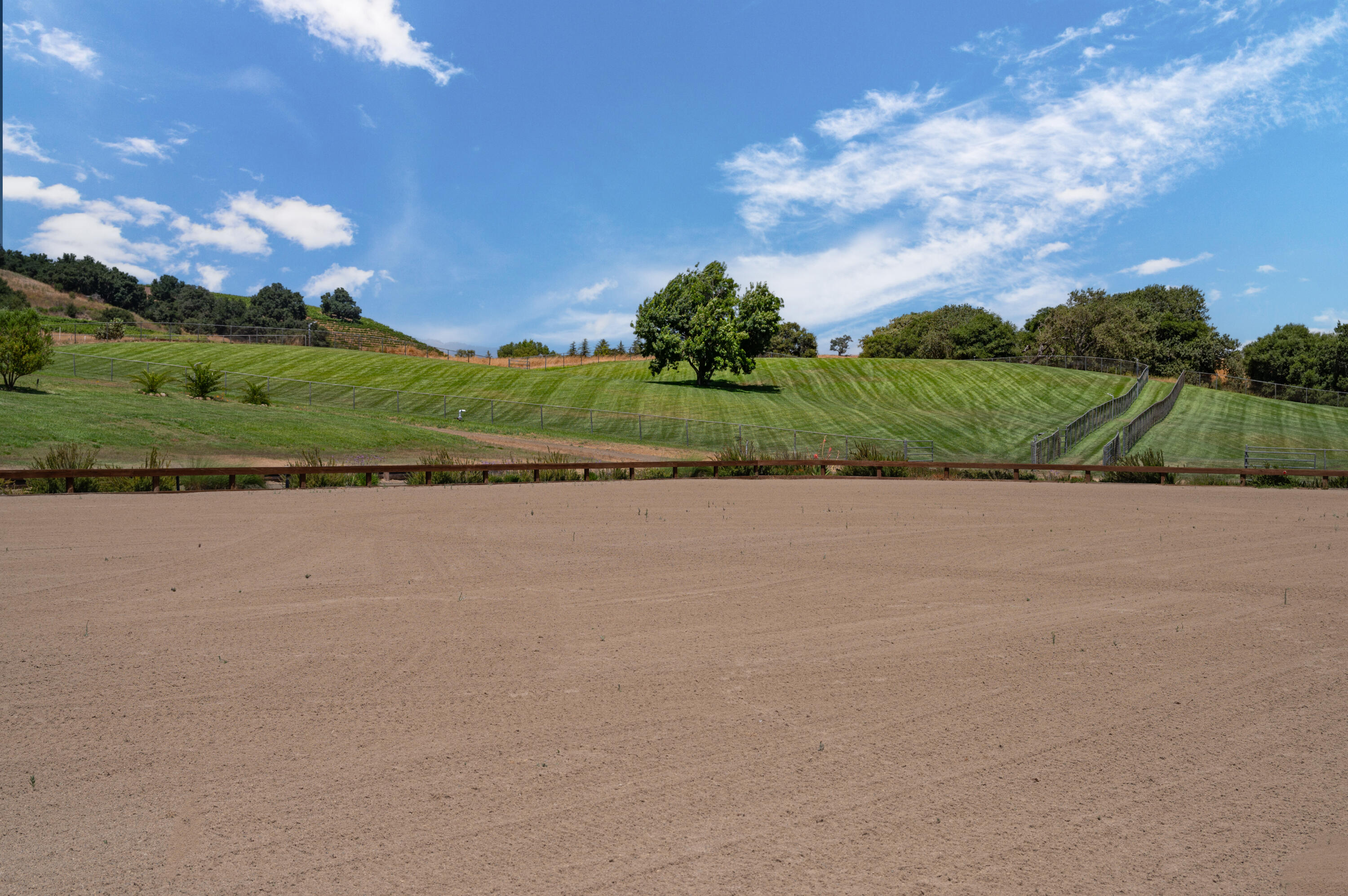 560 Ranch Road Solvang, CA 93463 - Photo 65 of 79 560_ranch_road_solvang_ca_ext-6