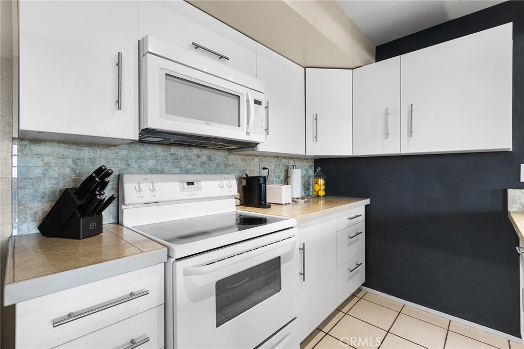 3606 Vista Rey, Unit 31 Oceanside, CA 92057 - Photo 15 of 50 Plenty of storage