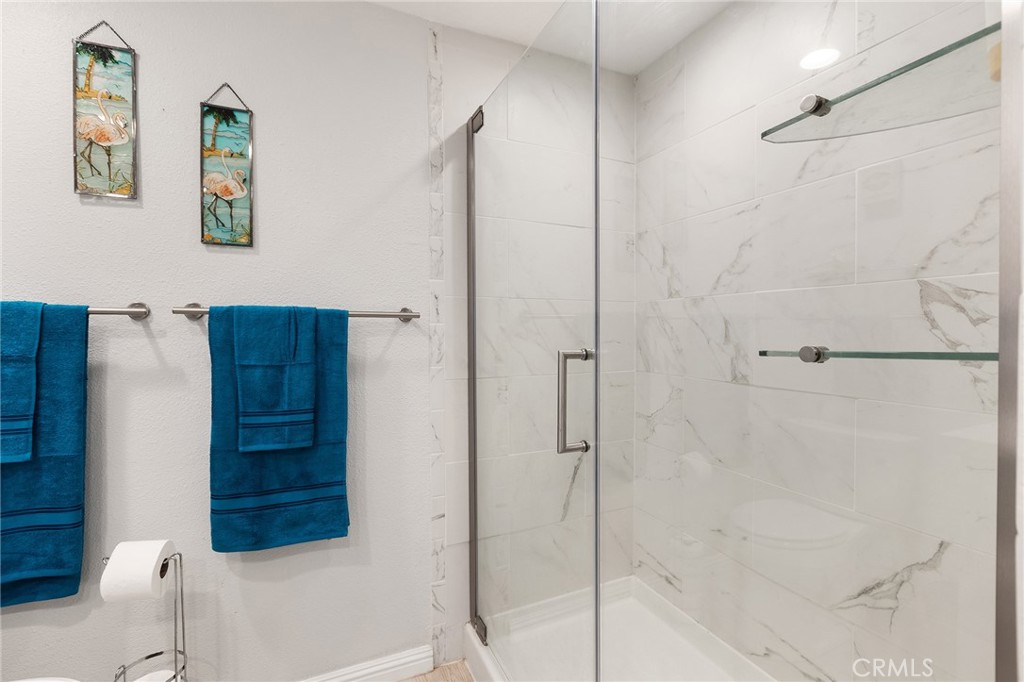 3606 Vista Rey, Unit 31 Oceanside, CA 92057 - Photo 22 of 50 Beautiful upgraded shower