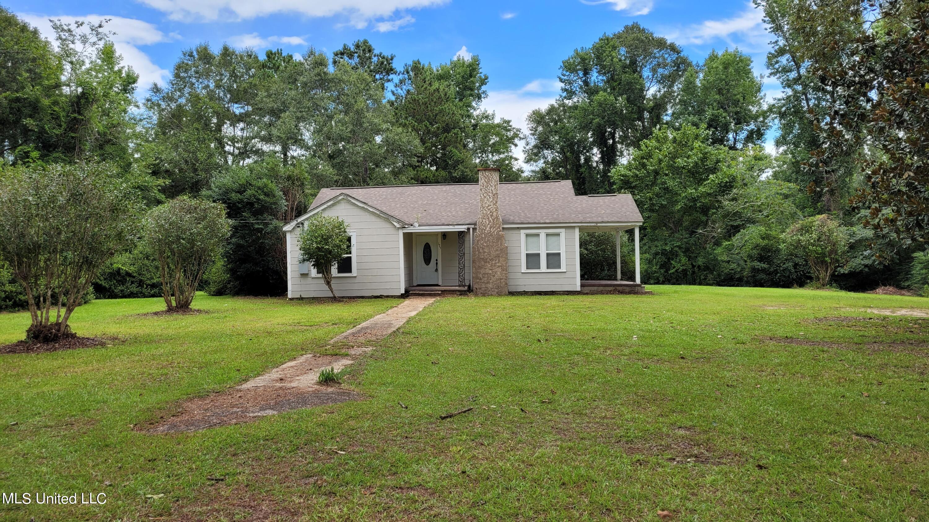 175 Beasley Alexander Road Poplarville, MS 39470 - Photo 1 of 25 Front of House