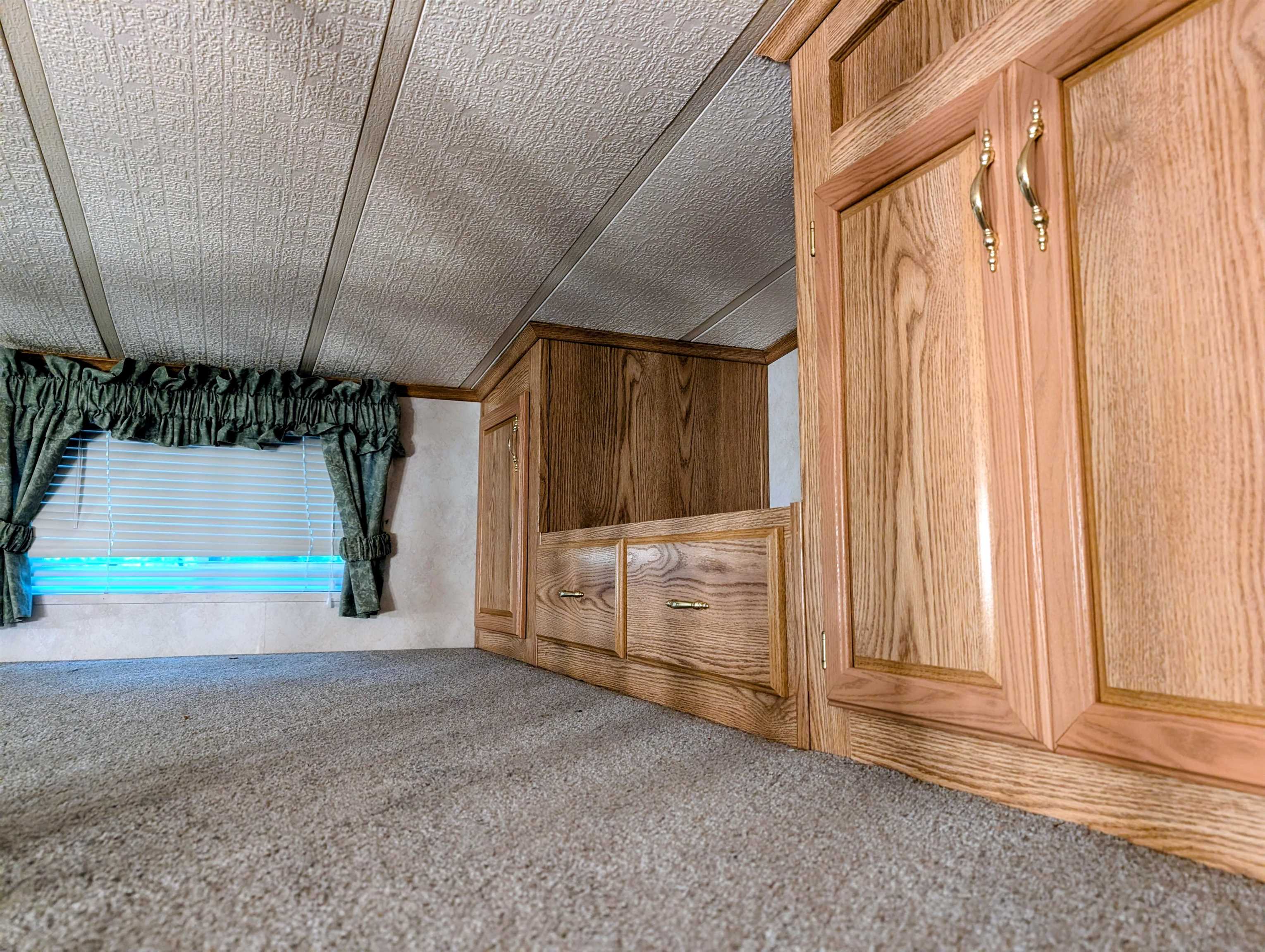 34 Upper Meadows Road, Unit AKA 85 Holderness, NH 03245 - Photo 19 of 43