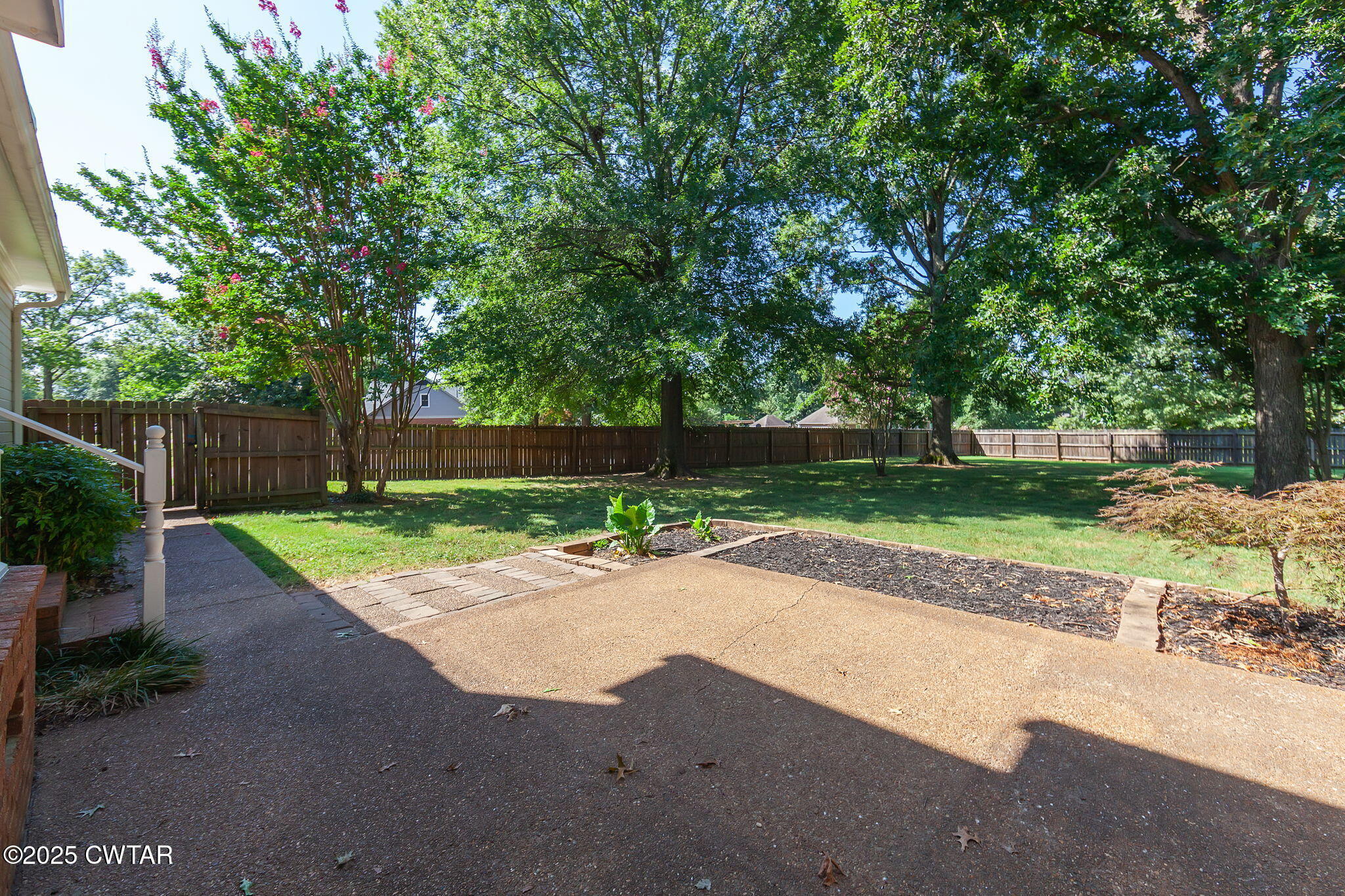 465 Shadow Ridge Drive Jackson, TN 38305 - Photo 38 of 44 patio