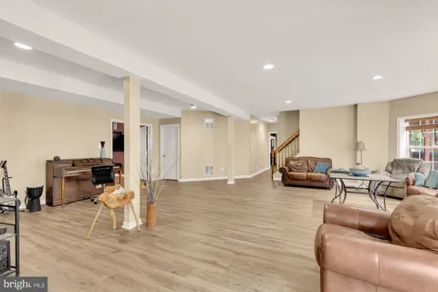 $1,100,000 | 5022 Burnside Farm Place, Haymarket, VA 20169