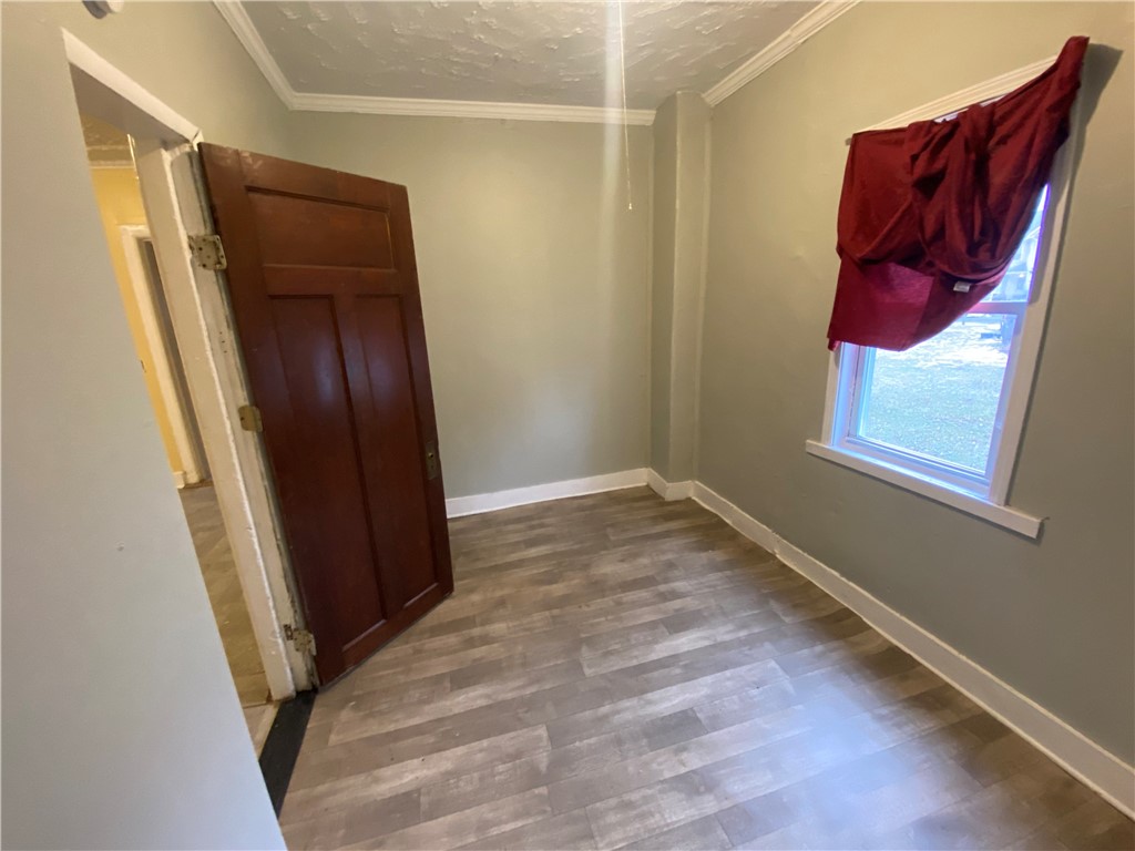 15 Oakman Street Rochester, NY 14605 - Photo 5 of 13