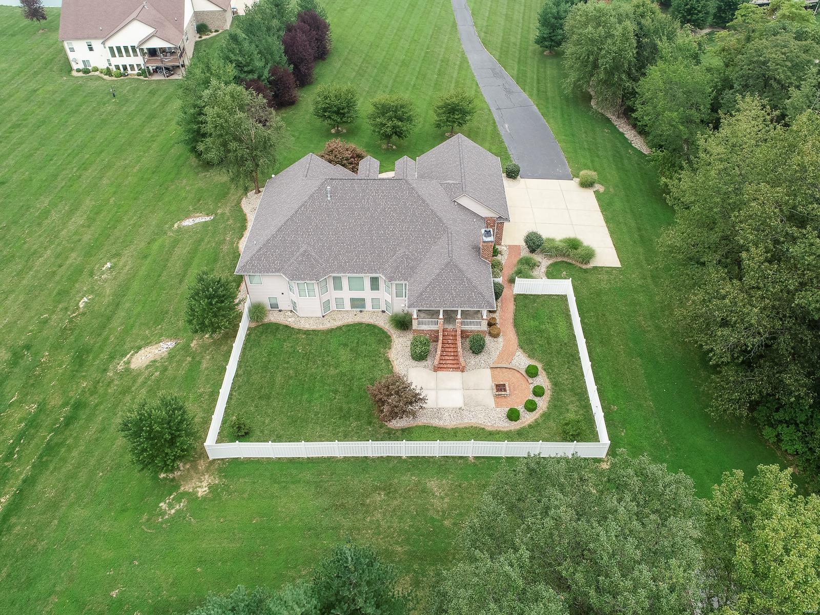 7786 County Line Road Collinsville, IL 62234 - Photo 4 of 89