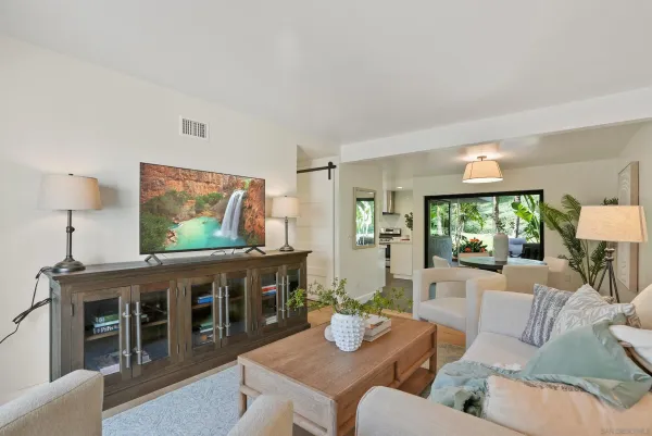 $1,949,000 | 1328 Sun Valley Road, Solana Beach, CA 92075