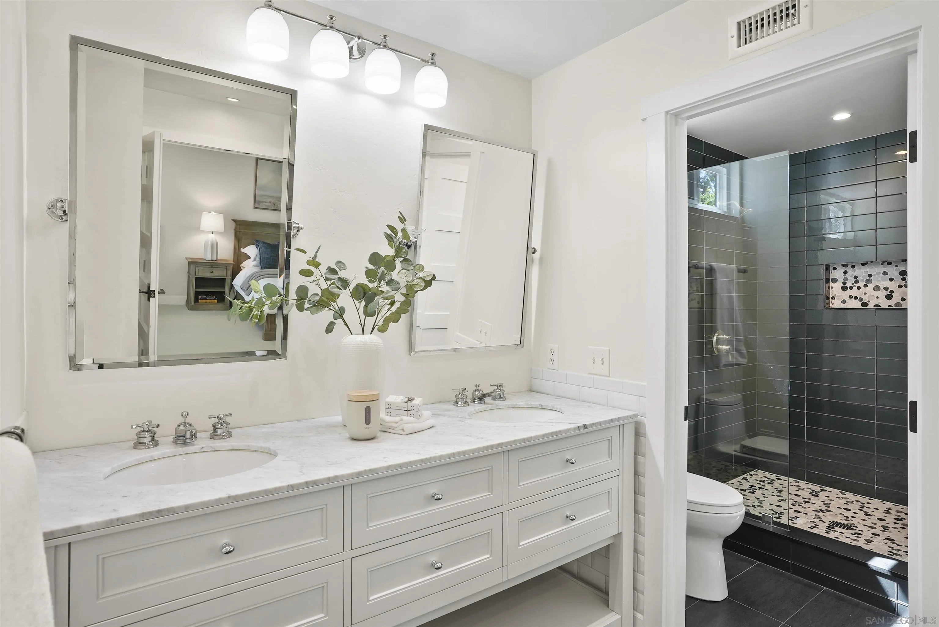 1328 Sun Valley Road Solana Beach, CA 92075 - Photo 16 of 24