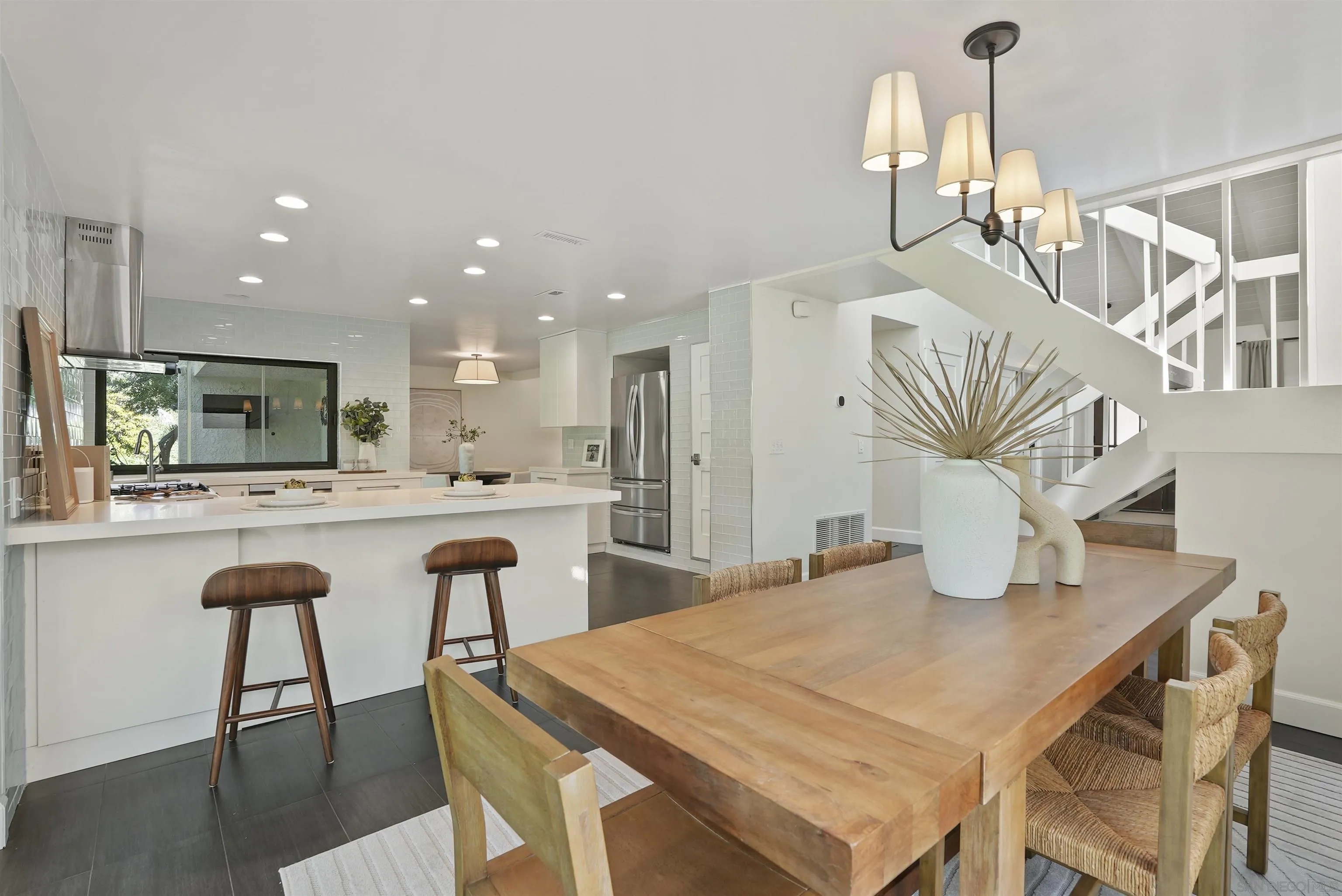 1328 Sun Valley Road Solana Beach, CA 92075 - Photo 6 of 24