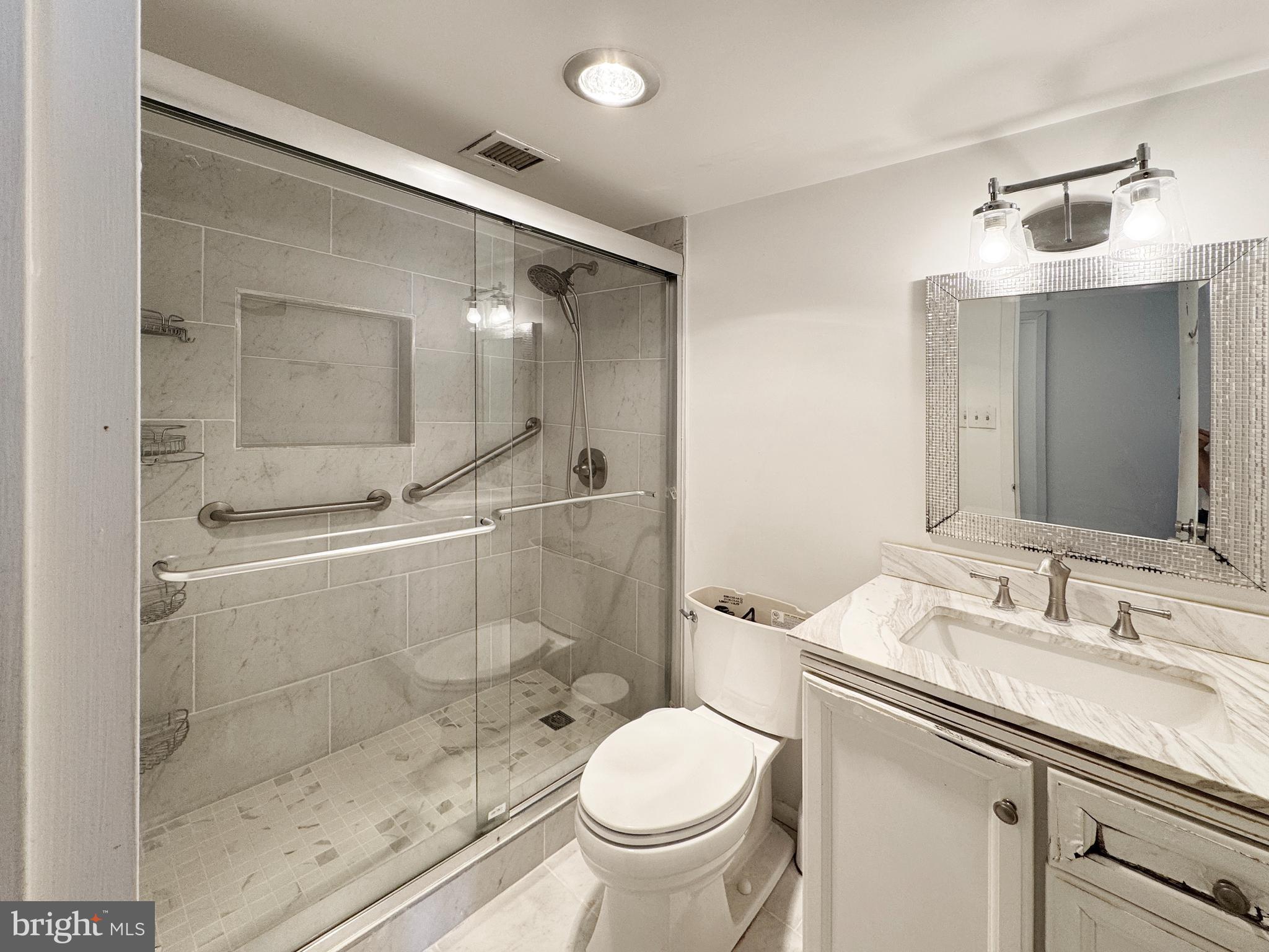 6800 Fleetwood Road, Unit 818 McLean, VA 22101 - Photo 17 of 24