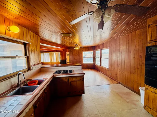 $2,399 | 35014 82nd Street East, Littlerock, CA 93543