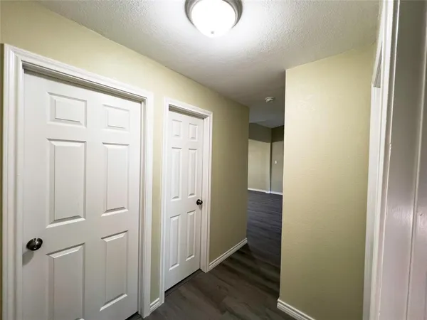 $269,000 | 807 Crockett Street, Midlothian, TX 76065