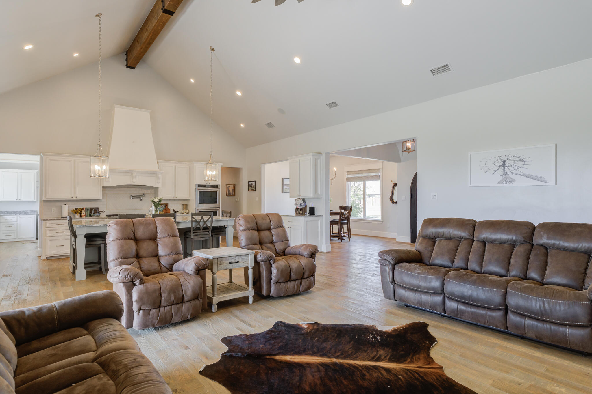 8917 County Road 6870 Lubbock, TX 79407 - Photo 18 of 53 a living room with furniture