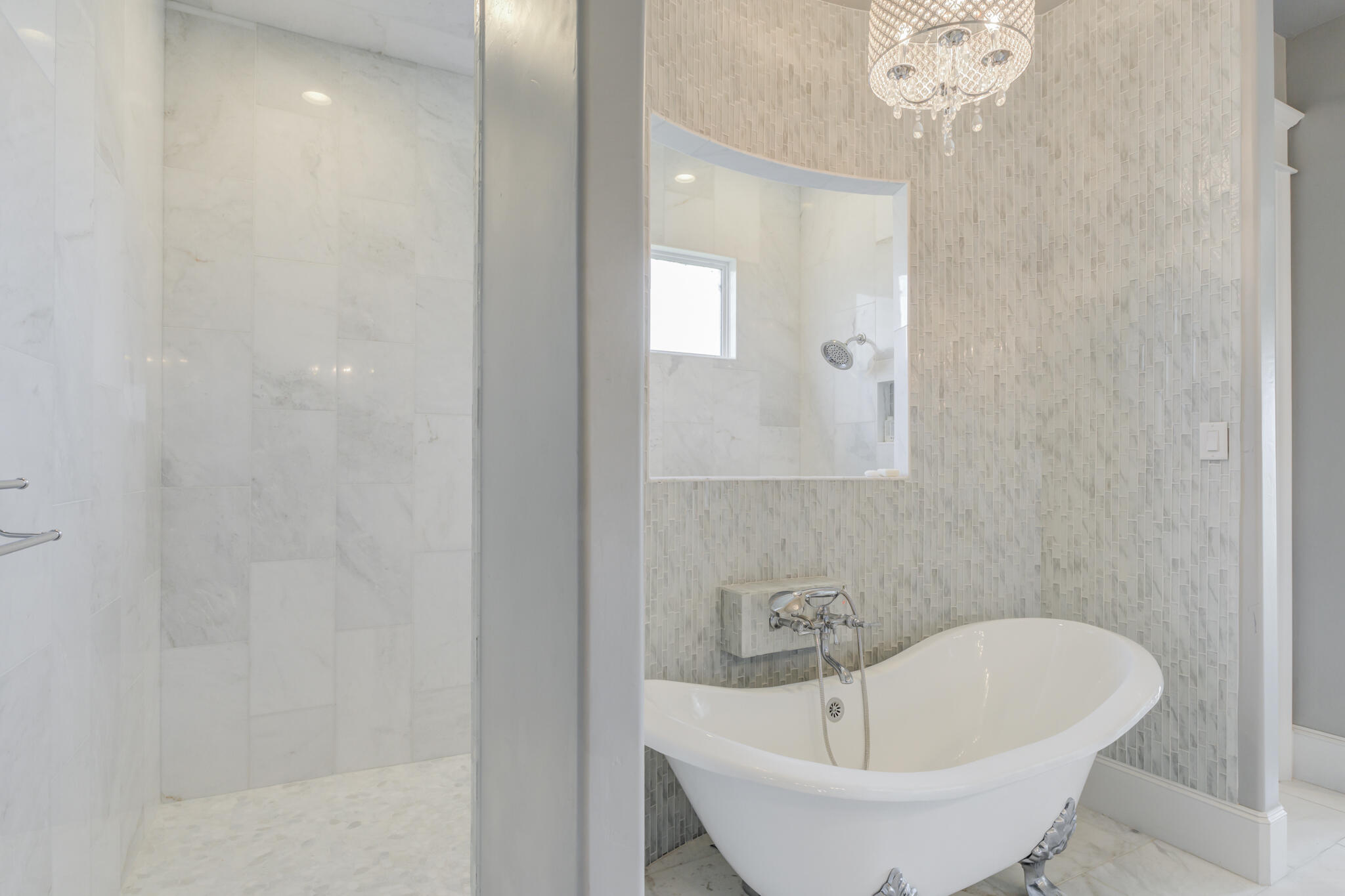 8917 County Road 6870 Lubbock, TX 79407 - Photo 25 of 53 a white bath tub sitting next to a white sink