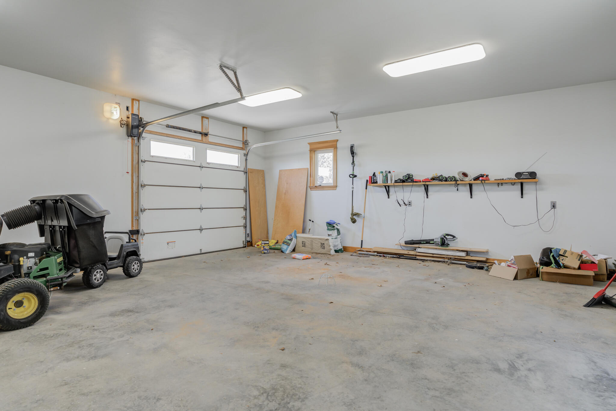 8917 County Road 6870 Lubbock, TX 79407 - Photo 52 of 53 a view of a room with gym equipment
