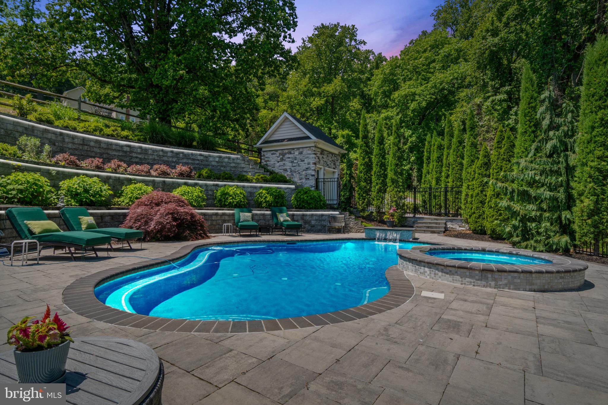10907 Hollow Road Cockeysville, MD 21030 - Photo 56 of 57 a view of a swimming pool with sitting area