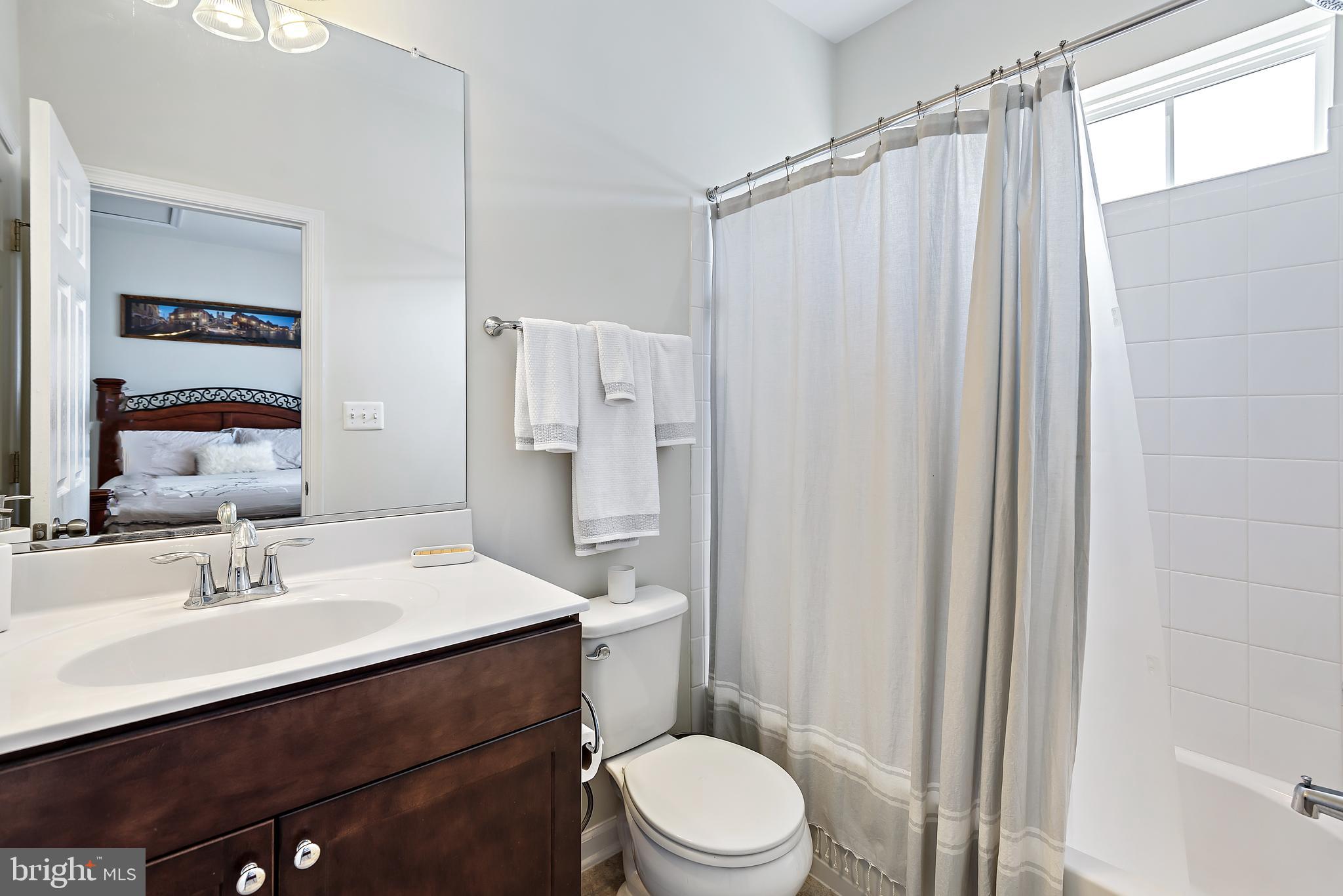 5950 Krantz Drive Frederick, MD 21703 - Photo 38 of 62 Full bathroom