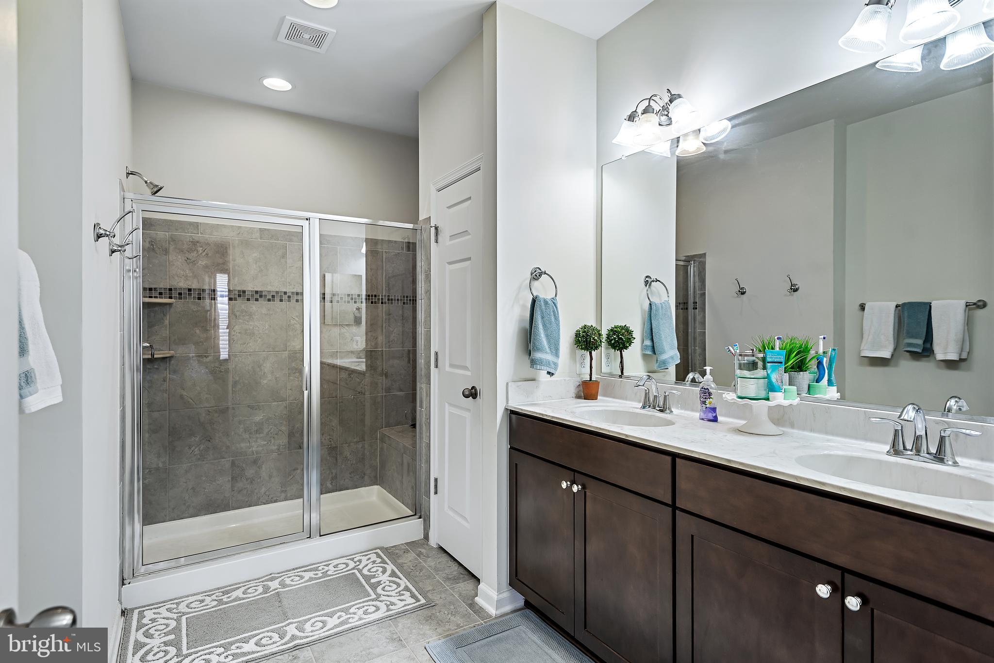 5950 Krantz Drive Frederick, MD 21703 - Photo 42 of 62 Master bathroom