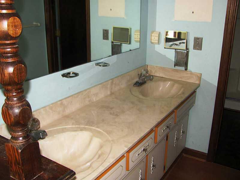 1544 North Raceway Road Indianapolis, IN 46234 - Photo 13 of 24 Gallery Image 13