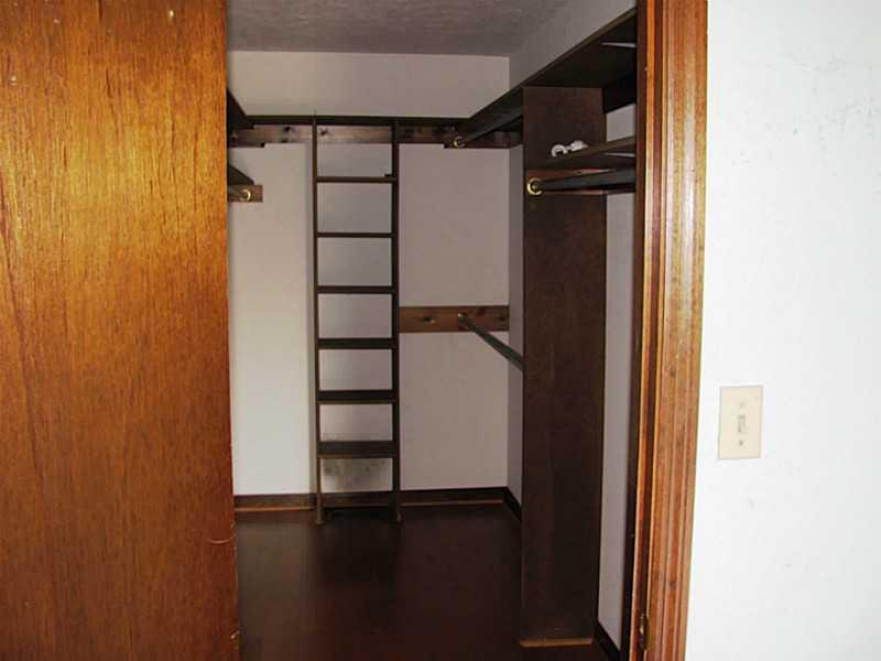 1544 North Raceway Road Indianapolis, IN 46234 - Photo 14 of 24 Gallery Image 14