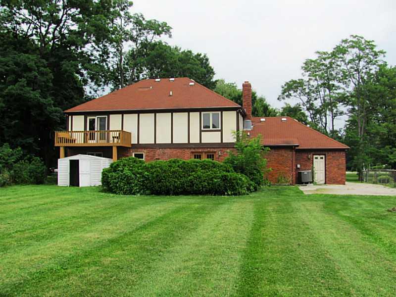1544 North Raceway Road Indianapolis, IN 46234 - Photo 5 of 24 Gallery Image 5