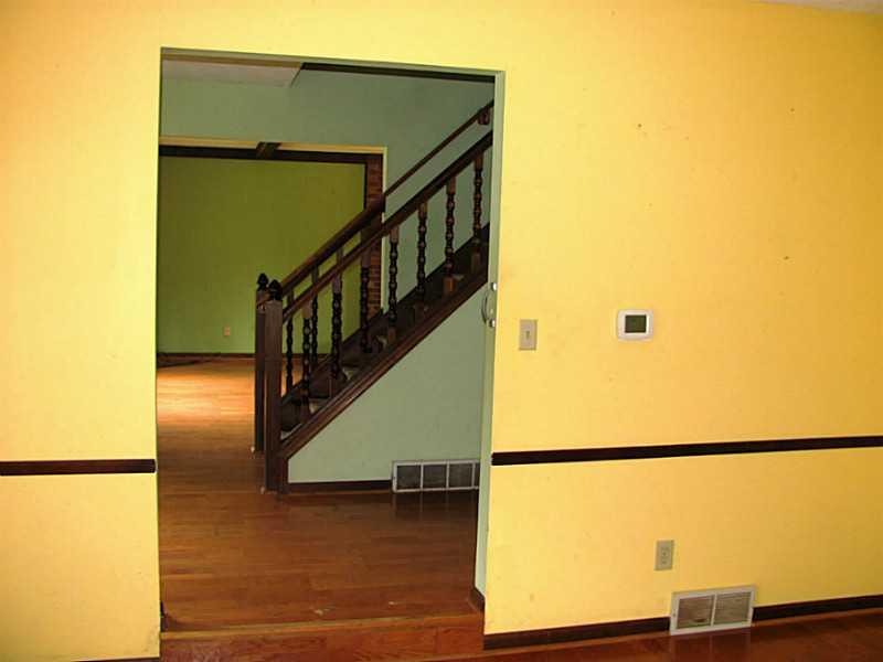 1544 North Raceway Road Indianapolis, IN 46234 - Photo 6 of 24 Gallery Image 6