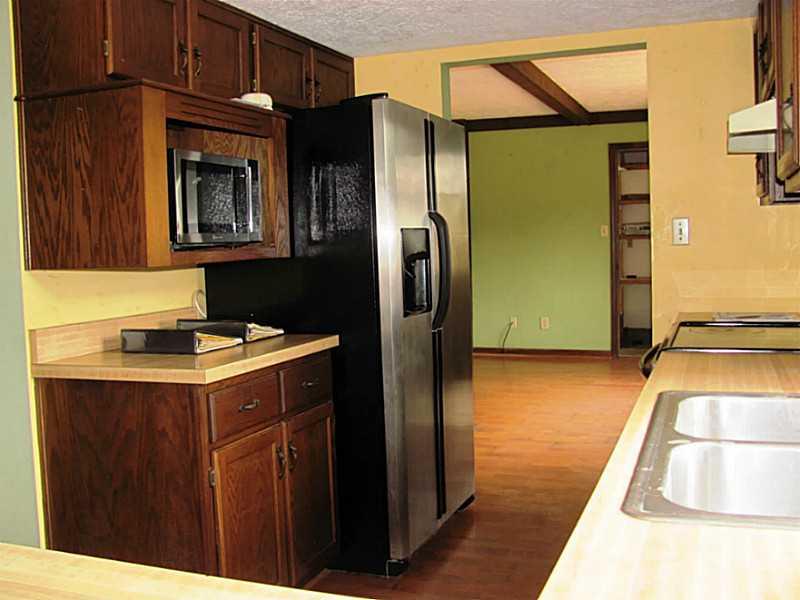 1544 North Raceway Road Indianapolis, IN 46234 - Photo 8 of 24 Gallery Image 8