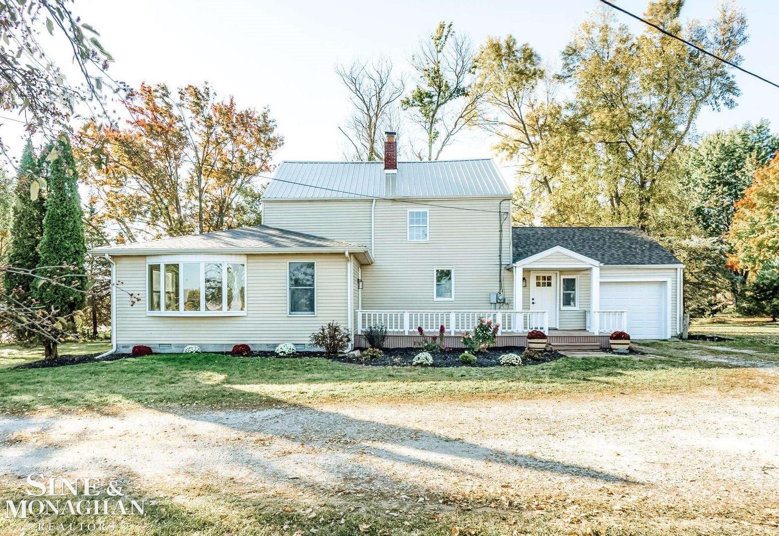 5174 South Sandusky Road Peck, MI 48466 - Photo 1 of 32 50093107.JPG