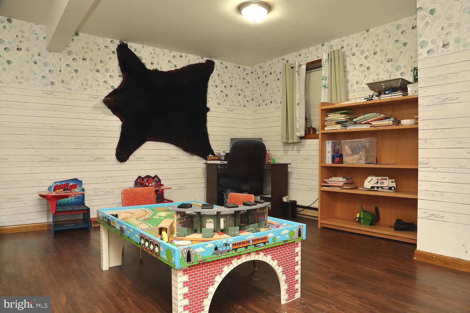 1065 South Cocalico Road Denver, PA 17517 - Photo 20 of 26 Gallery Image 20