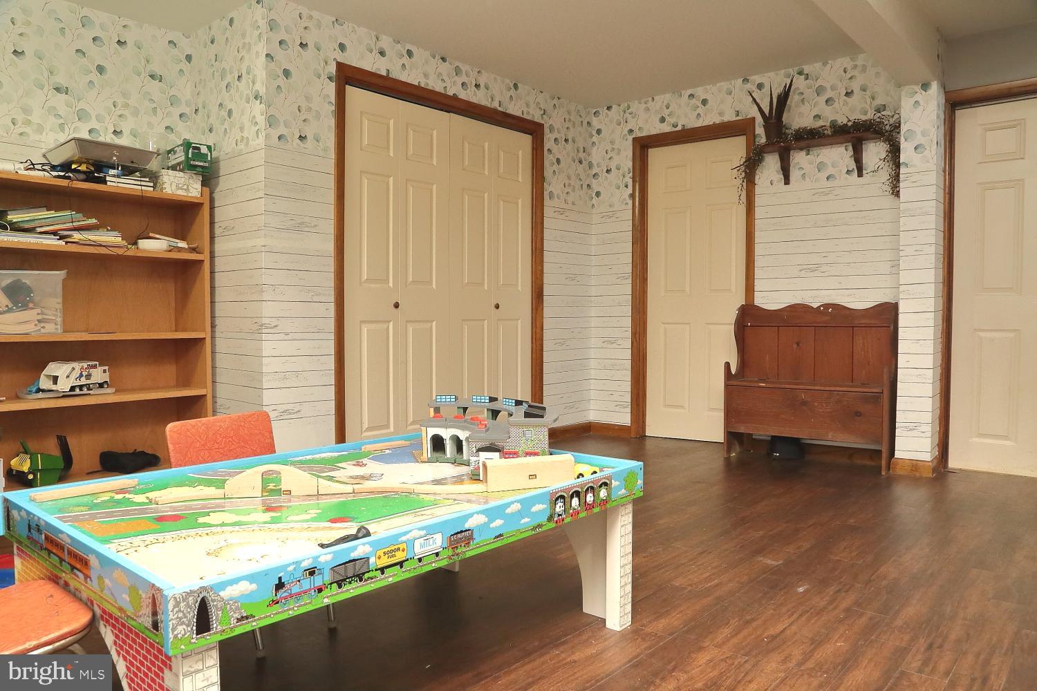 1065 South Cocalico Road Denver, PA 17517 - Photo 22 of 26 Gallery Image 22