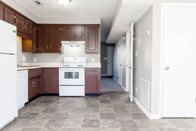 $950 | 1650 Baltimore Drive, Unit 1, Clarksville, TN 37043