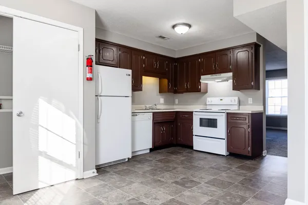 $915 | 1650 Baltimore Drive, Unit 1, Clarksville, TN 37043