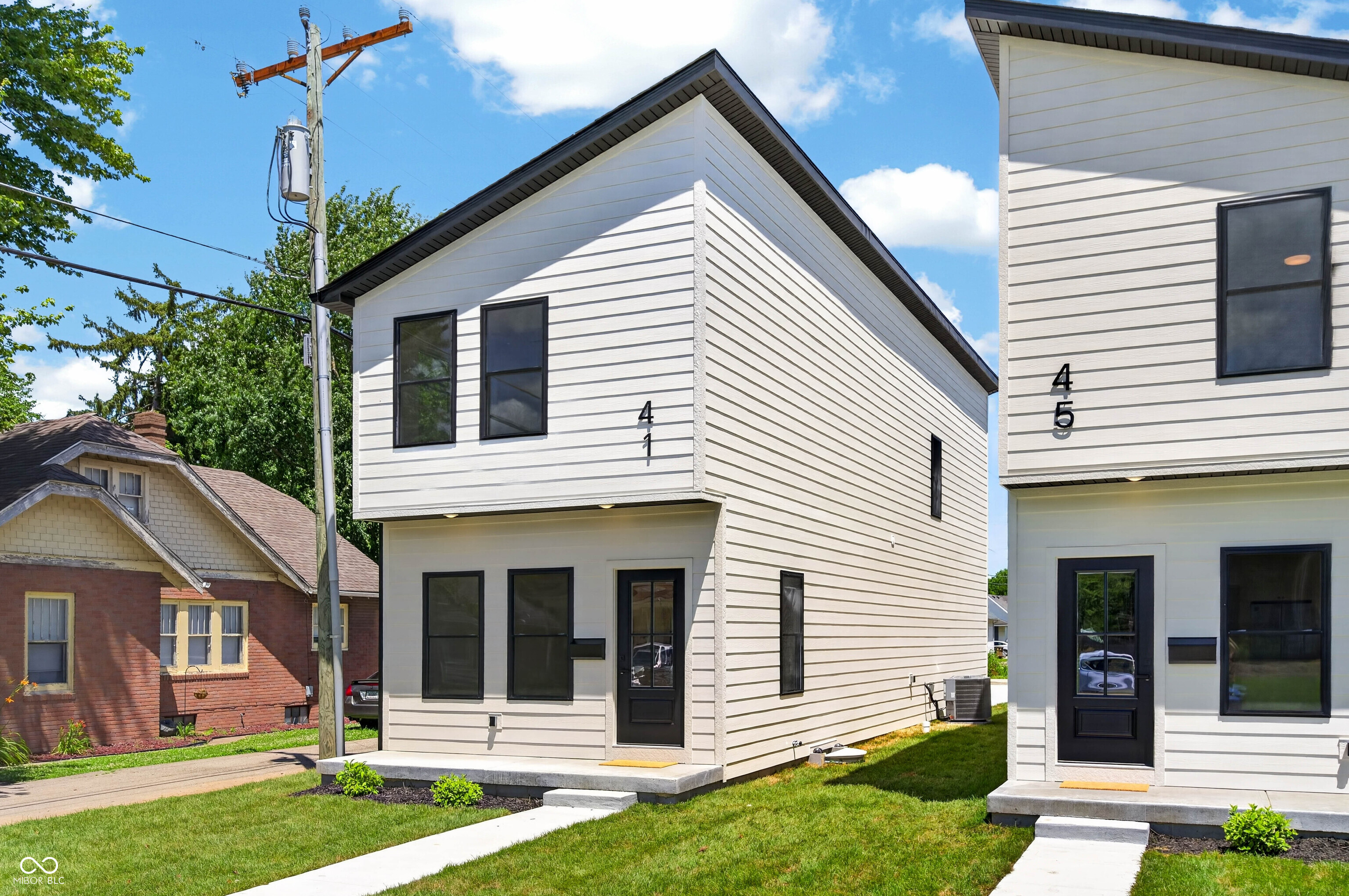41 South Beatty Street Columbus, IN 47201 - Photo 3 of 69