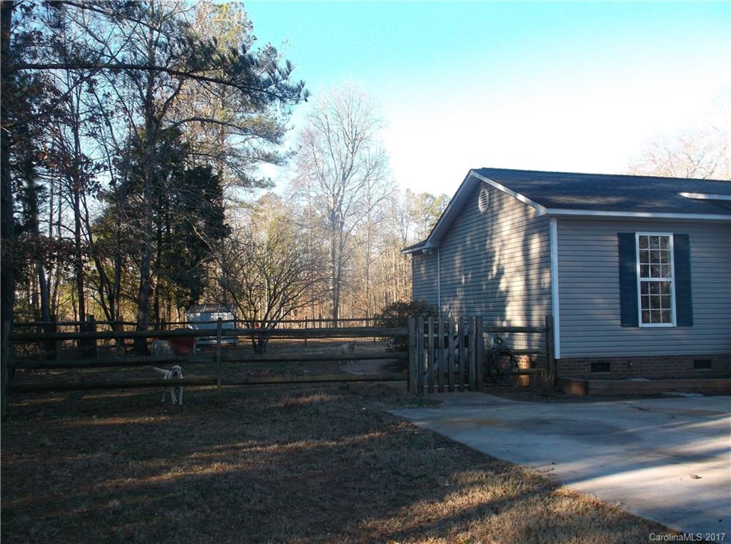 4061 Wycoff Road Sharon, SC 29742 - Photo 2 of 22 a view of house with street