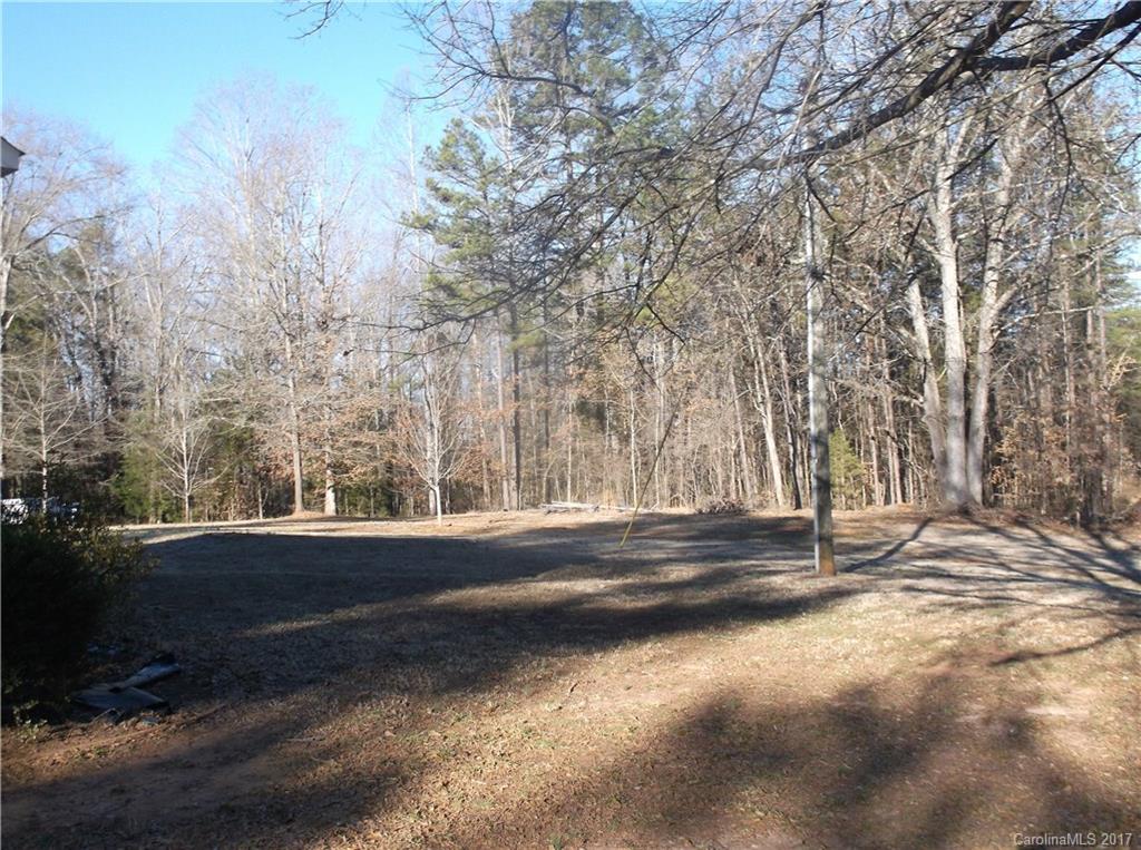 4061 Wycoff Road Sharon, SC 29742 - Photo 4 of 22 a view of yard with green space