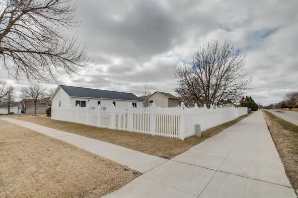 $449,900 | 560 41st Avenue South, Moorhead, MN 56560