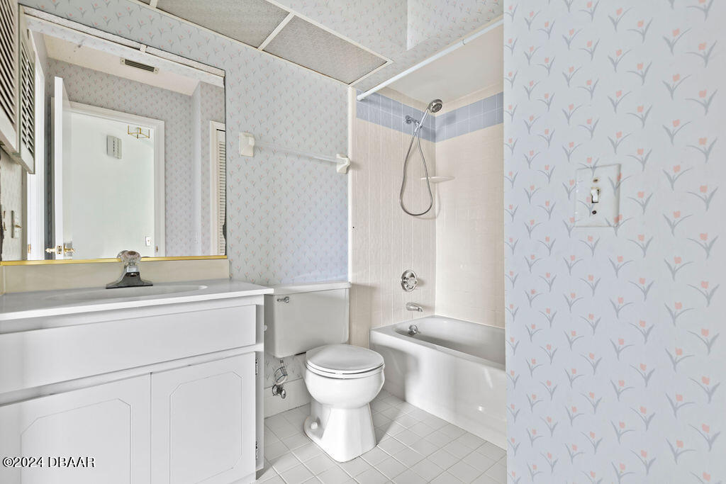 596 North Nova Road, Unit 306 Ormond Beach, FL 32174 - Photo 24 of 36 BFRR0185