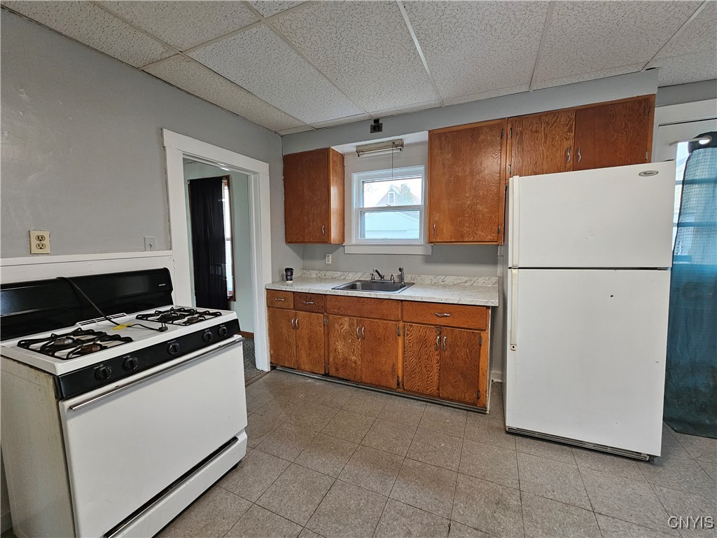 830 Watson Place Utica, NY 13502 - Photo 12 of 32