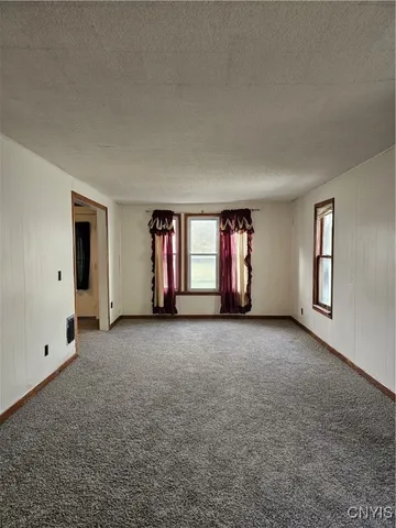 $130,000 | 830 Watson Place, Utica, NY 13502