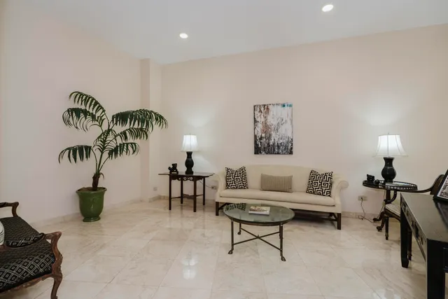 $2,000 | 2800 North Flagler Drive, Unit 312, West Palm Beach, FL 33407