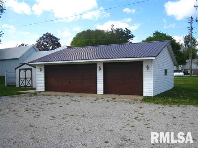319 Main Street Bennett, IA 52721 - Photo 4 of 24 Gallery Image 4