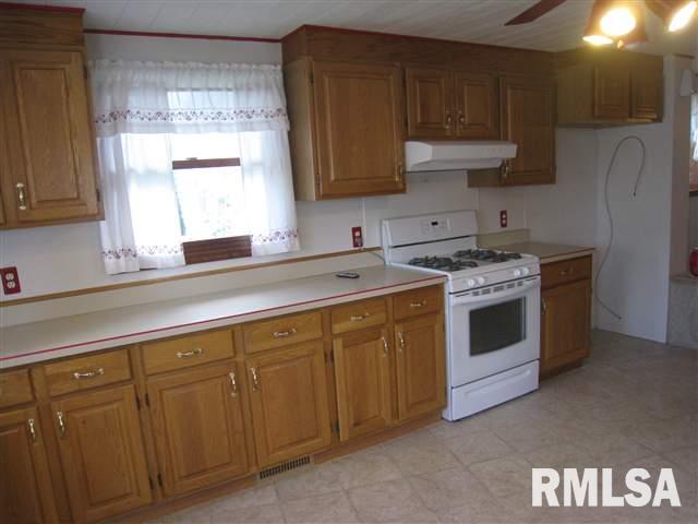 319 Main Street Bennett, IA 52721 - Photo 8 of 24 Gallery Image 8