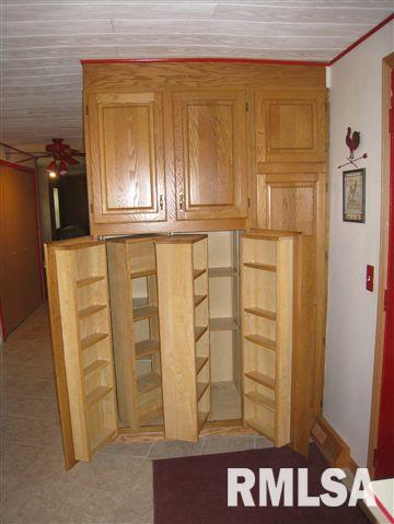 319 Main Street Bennett, IA 52721 - Photo 10 of 24 Gallery Image 10
