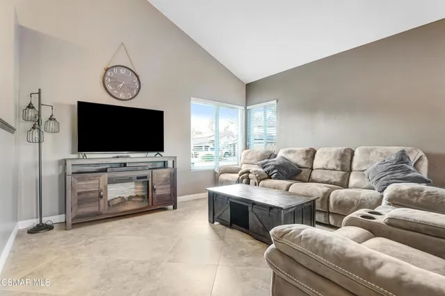 $1,095,000 | 610 Nicole Drive, Newbury Park, CA 91320