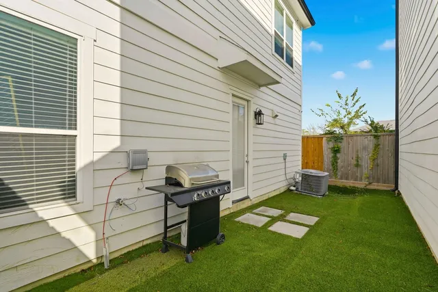 $2,200 | 3113 Paul Quinn Street, Houston, TX 77091