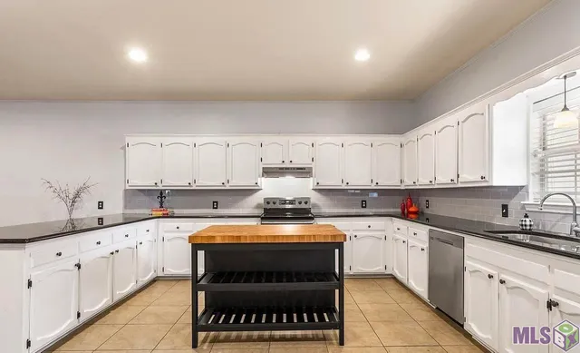 $1,700 | 8521 East Cypress Point Court, Baton Rouge, LA 70809