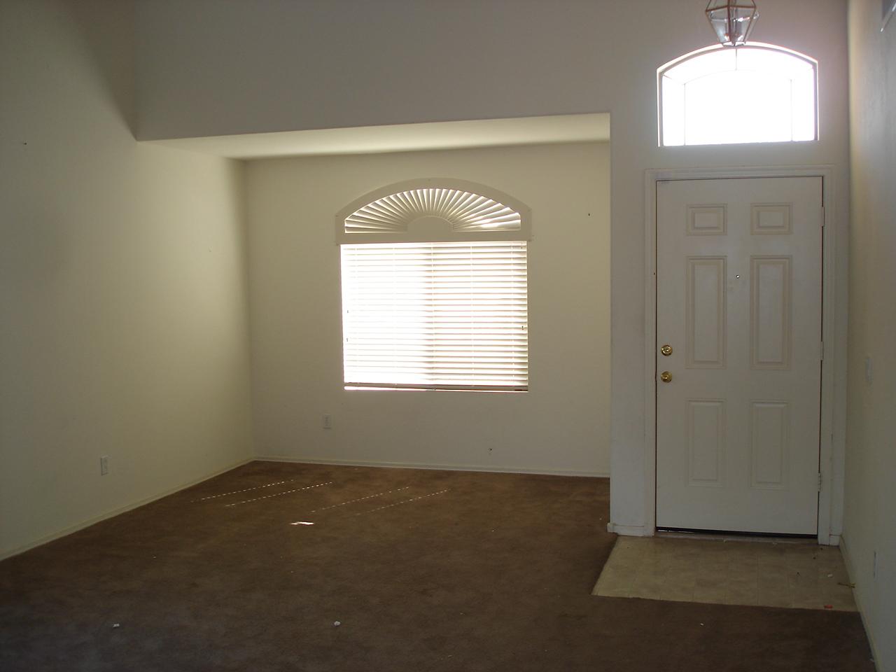 8504 West Payson Road Tolleson, AZ 85353 - Photo 3 of 6 Living Room